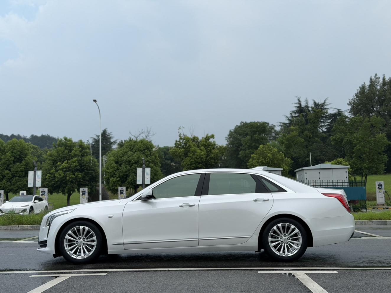 Cadillac CT6 2017 thumb 2
