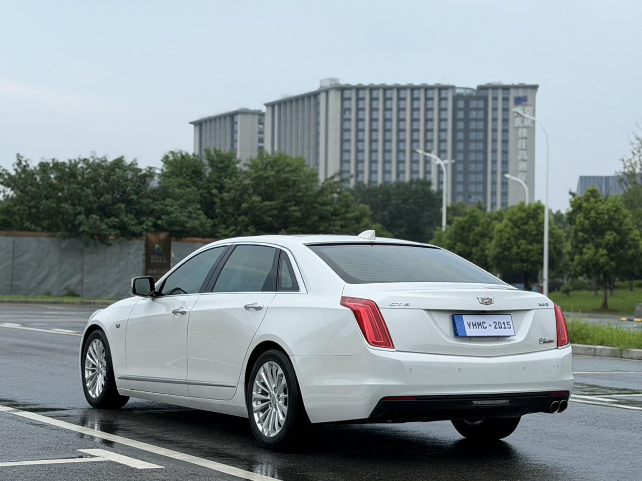 Cadillac CT6 2017 thumb 3