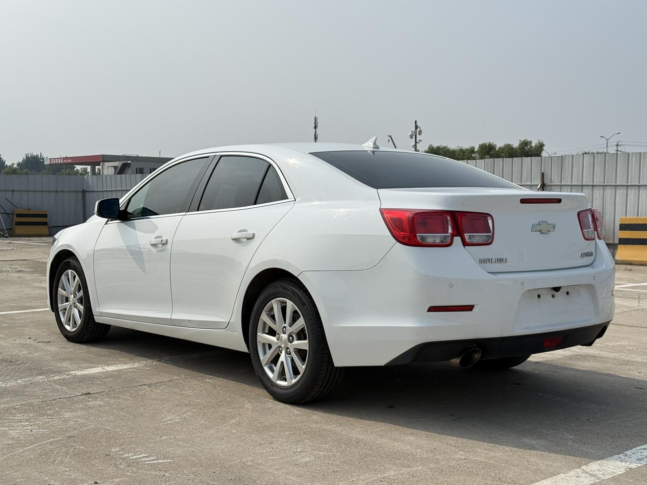 Chevrolet Malibu 2014 thumb 2