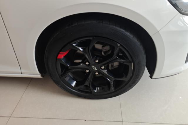Chevrolet Malibu 2020 thumb 2