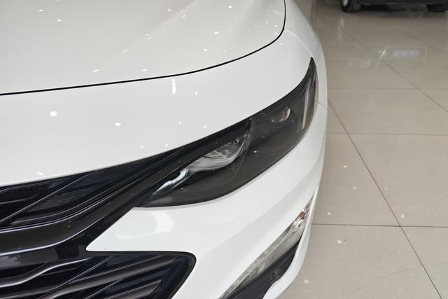 Chevrolet Malibu 2020 thumb 3