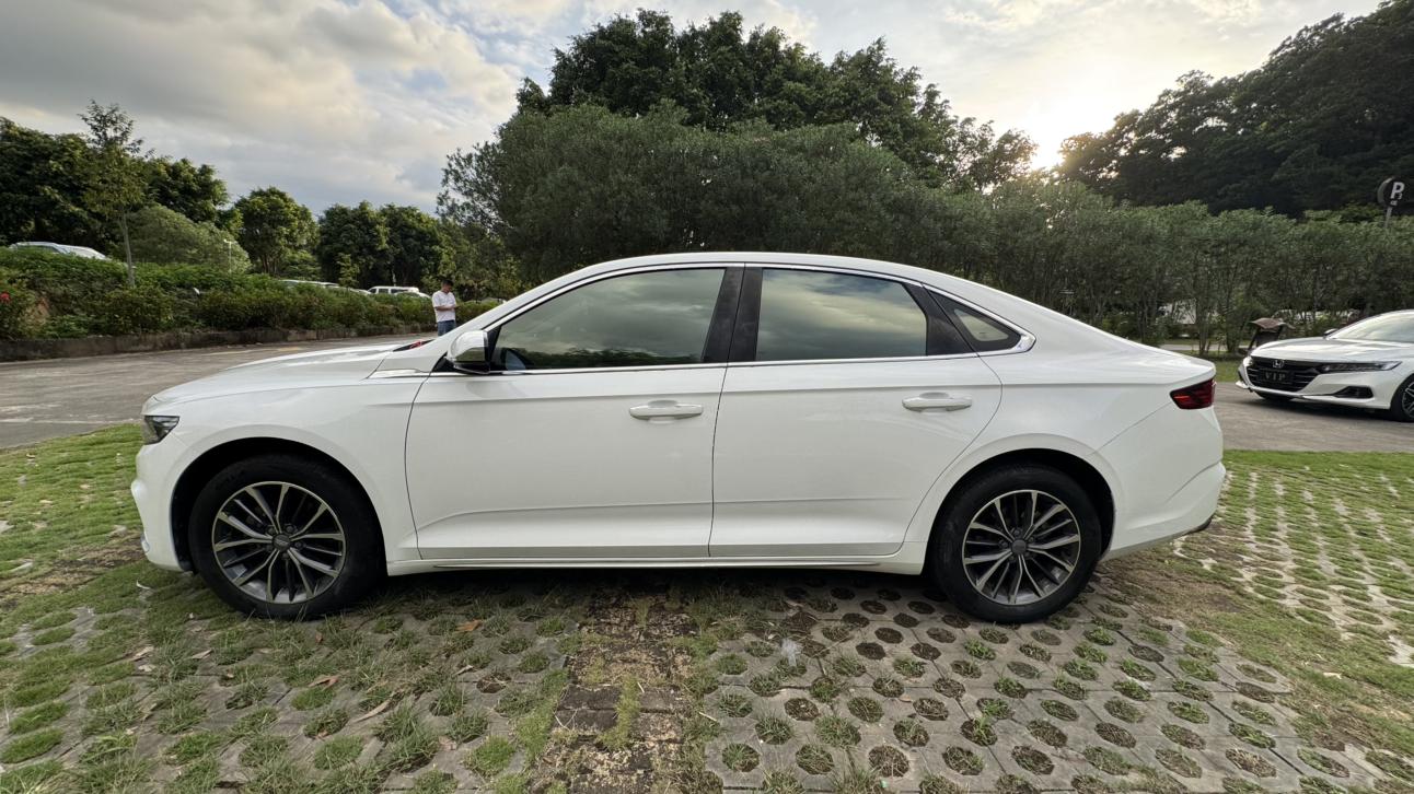 Geely Xingrui 2020 thumb 2