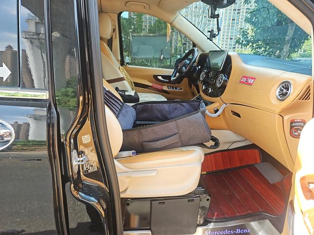 Mercedes-Benz Wei Ting 2018 thumb 9