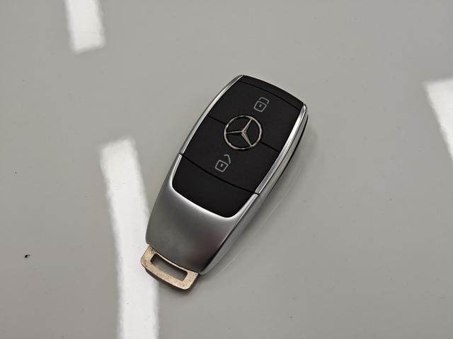Mercedes-Benz GLB 2023 thumb 9
