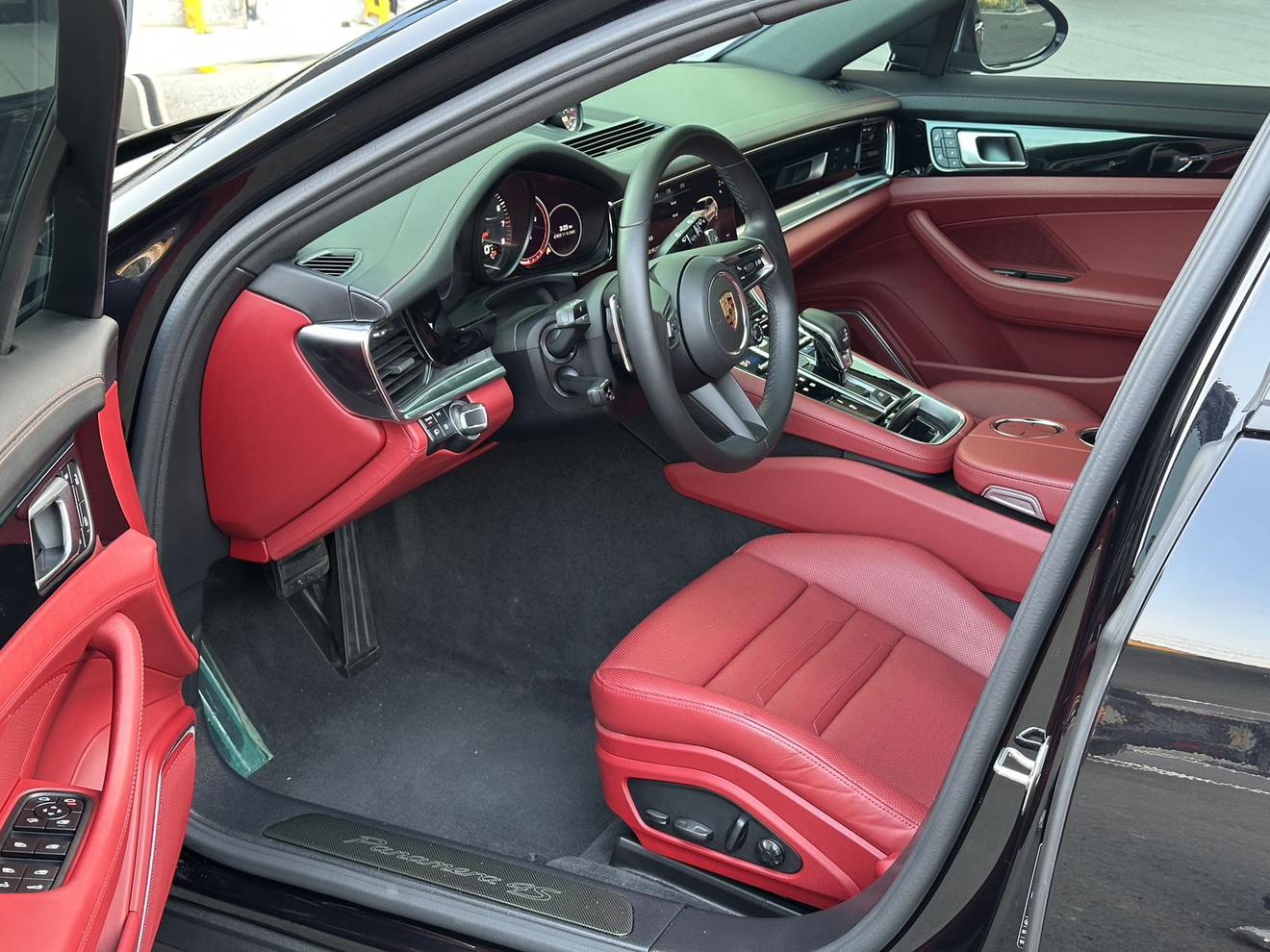 Porsche Panamera 2023 thumb 7