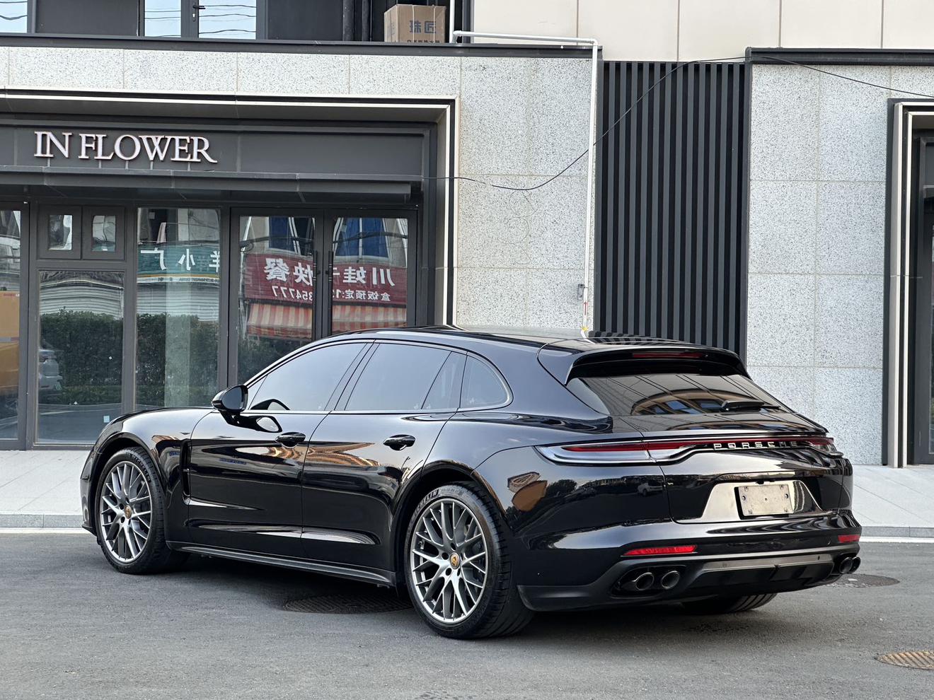 Porsche Panamera 2023 thumb 10