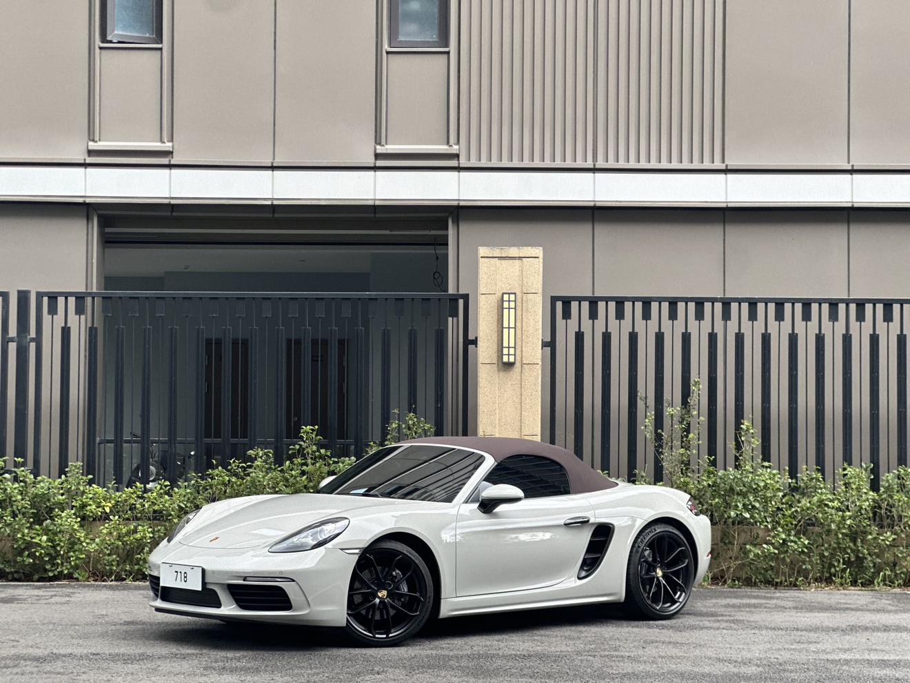 Porsche 718 2022 thumb 10