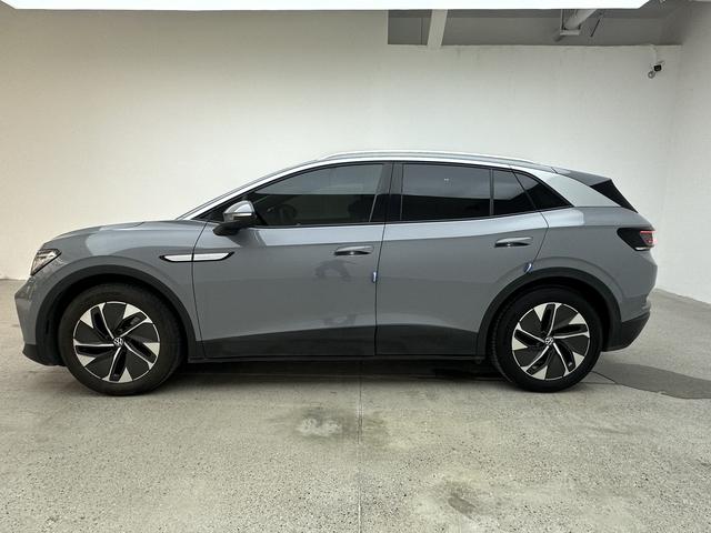 Volkswagen ID.4 2022 thumb 2