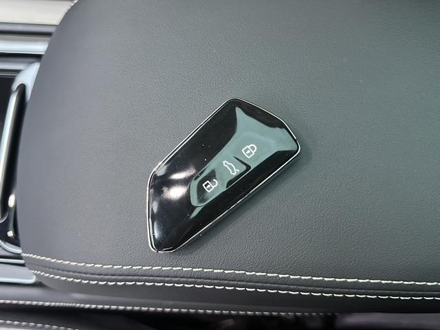 Volkswagen ID.4 2022 thumb 9