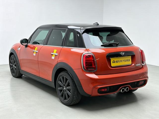 Mini Hatch 2018 thumb 3