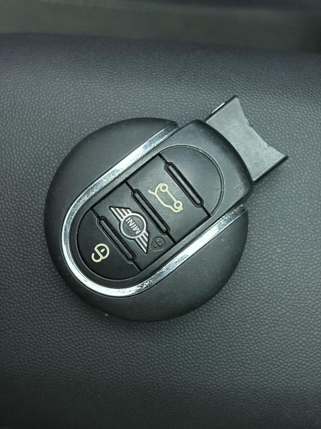 Mini Hatch 2018 thumb 9