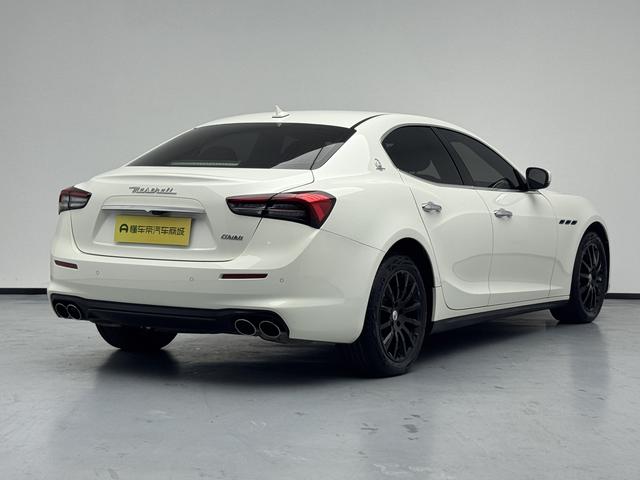 Maserati Ghibli 2021 thumb 5