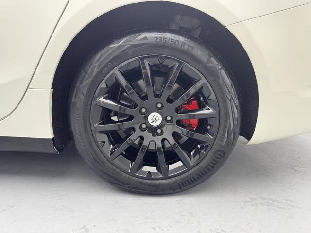 Maserati Ghibli 2021 thumb 7