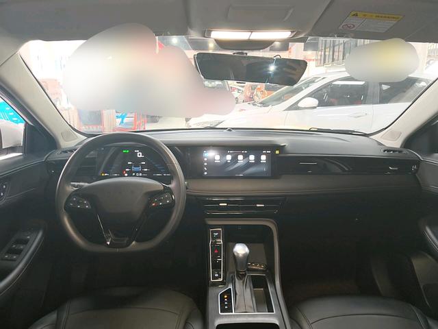 Roewe i5 2023 thumb 4