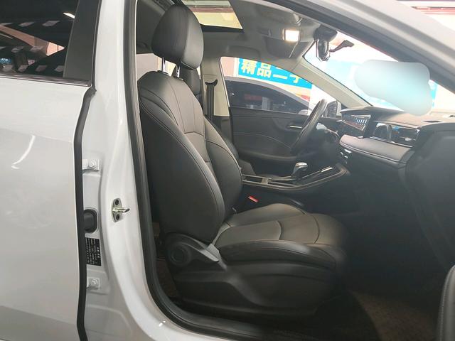 Roewe i5 2023 thumb 9