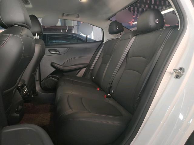 Roewe i5 2023 thumb 10