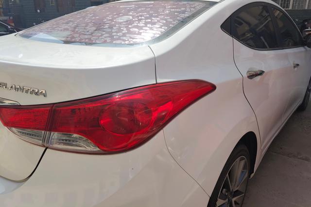 Hyundai Elantra 2015 thumb 4
