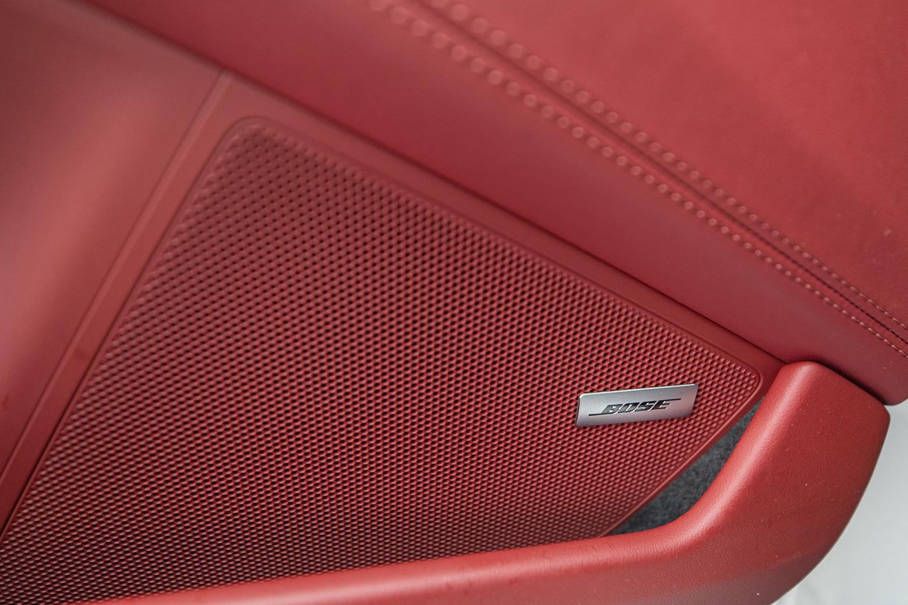 Porsche 911 2023 thumb 4