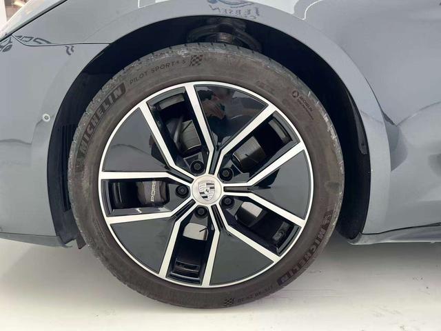 Porsche Panamera 2024 thumb 6