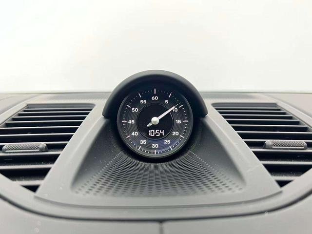 Porsche Panamera 2024 thumb 8