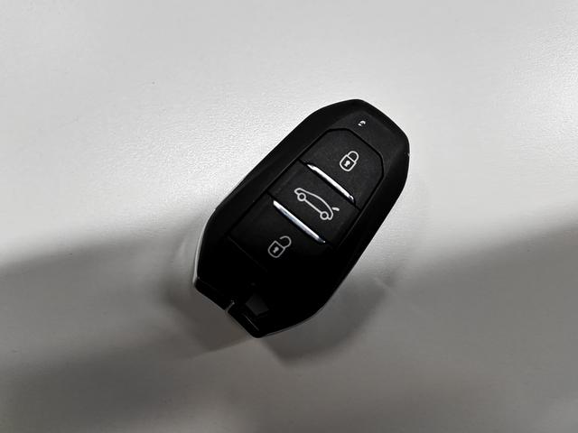 Peugeot 5008 2019 thumb 9