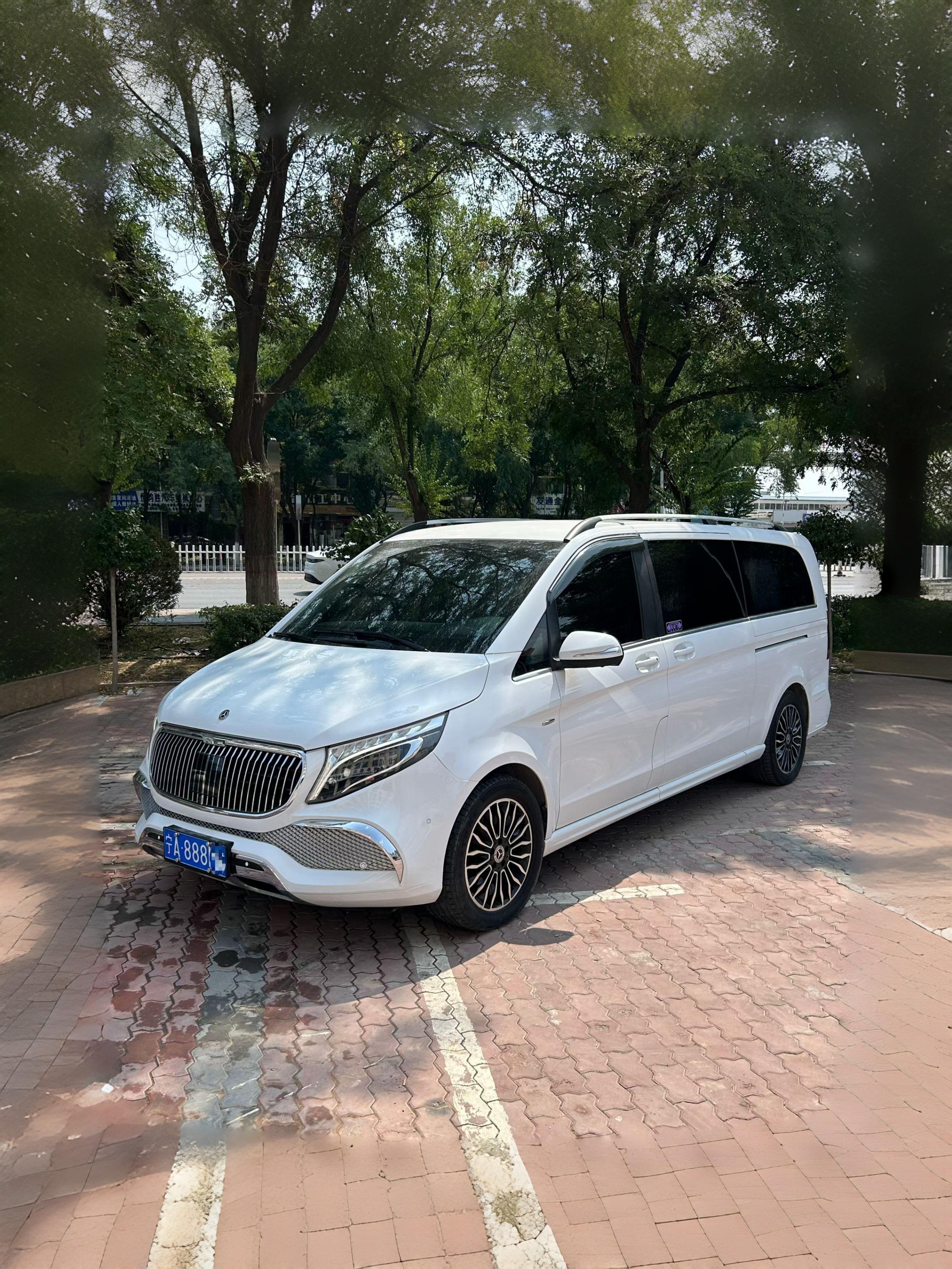 Mercedes-Benz V-Класс 2018 thumb 10
