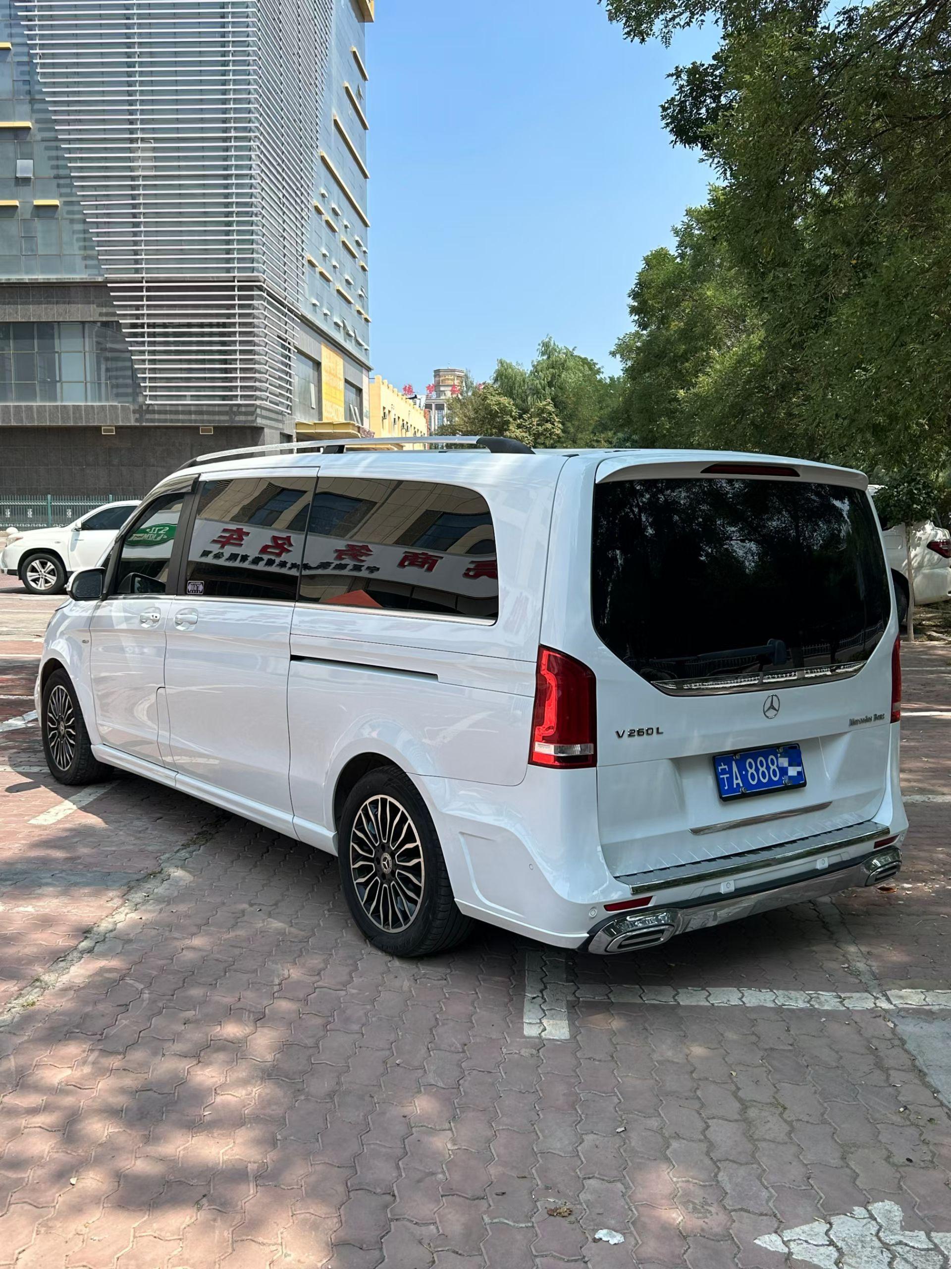 Mercedes-Benz V-Класс 2018 thumb 11
