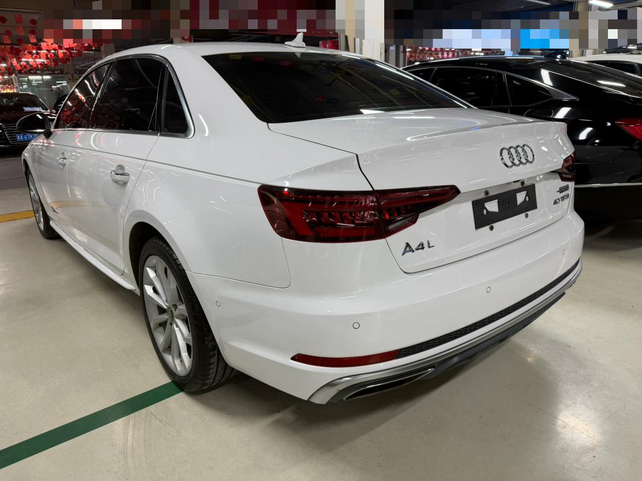 Audi A4 2019 thumb 2