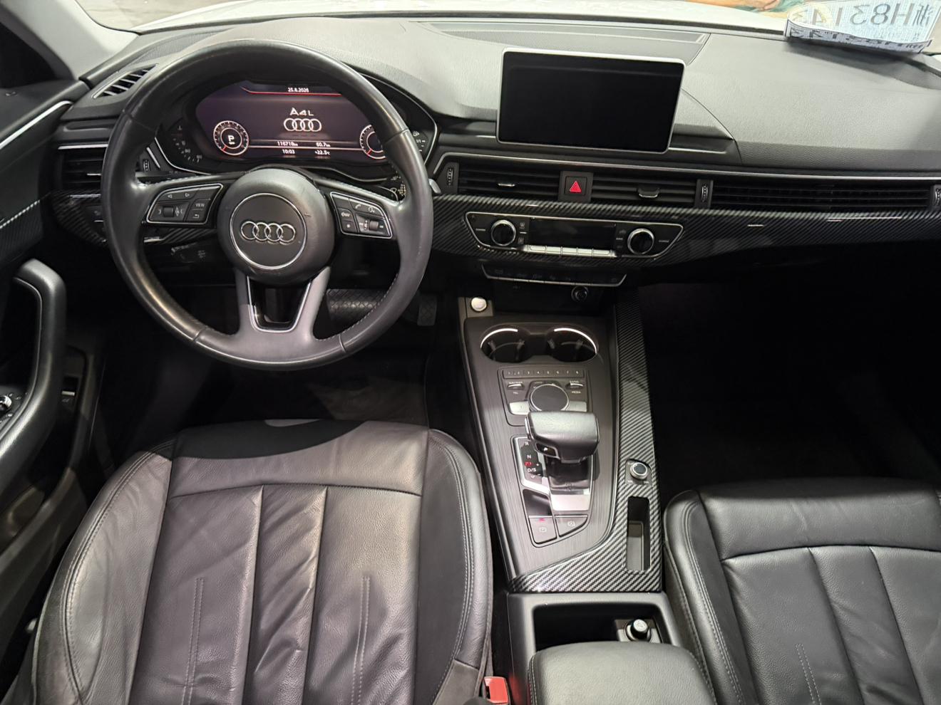 Audi A4 2019 thumb 12
