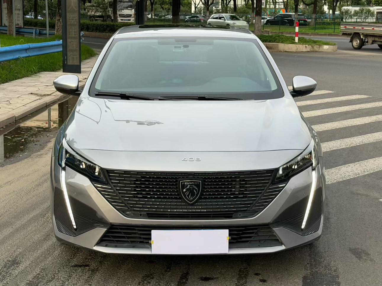 Peugeot 408 2022 thumb 9