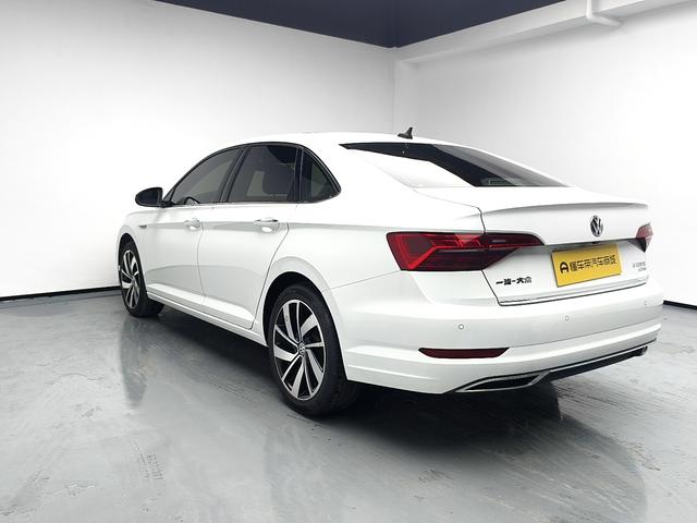 Volkswagen Sagitar 2021 thumb 3