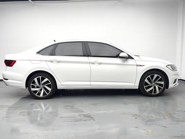 Volkswagen Sagitar 2021 thumb 6