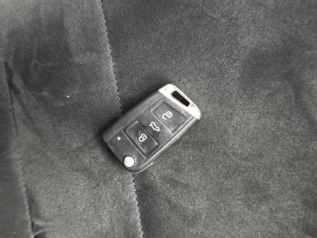 Volkswagen Sagitar 2021 thumb 9