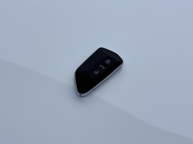 Volkswagen ID.4 2024 thumb 9