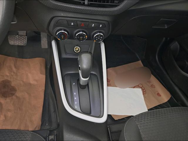 Chevrolet Cavalier 2021 thumb 7