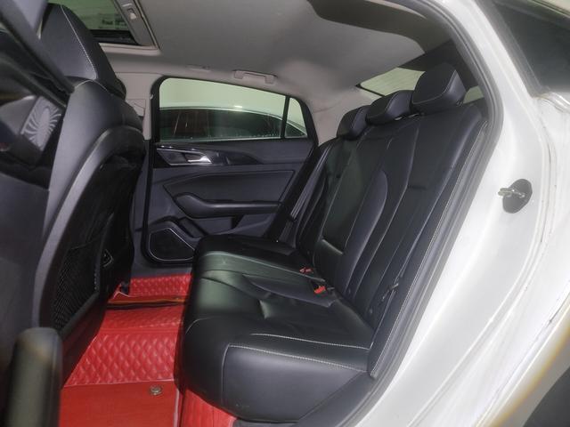 Hongqi H5 2018 thumb 10
