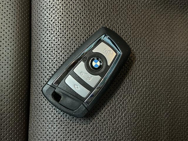 BMW 5 серии 2015 thumb 9