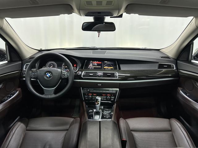 BMW 5 серии 2015 thumb 12