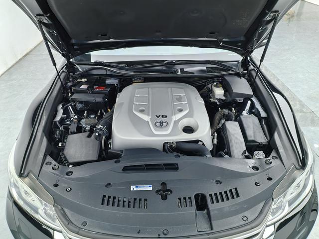 Toyota Crown 2015 thumb 8