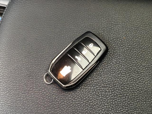 Toyota Crown 2015 thumb 9