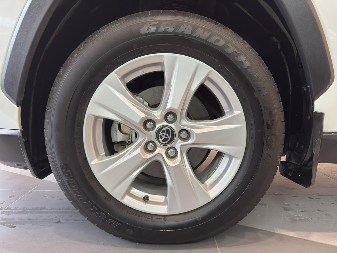 Toyota RAV4 2023 thumb 6
