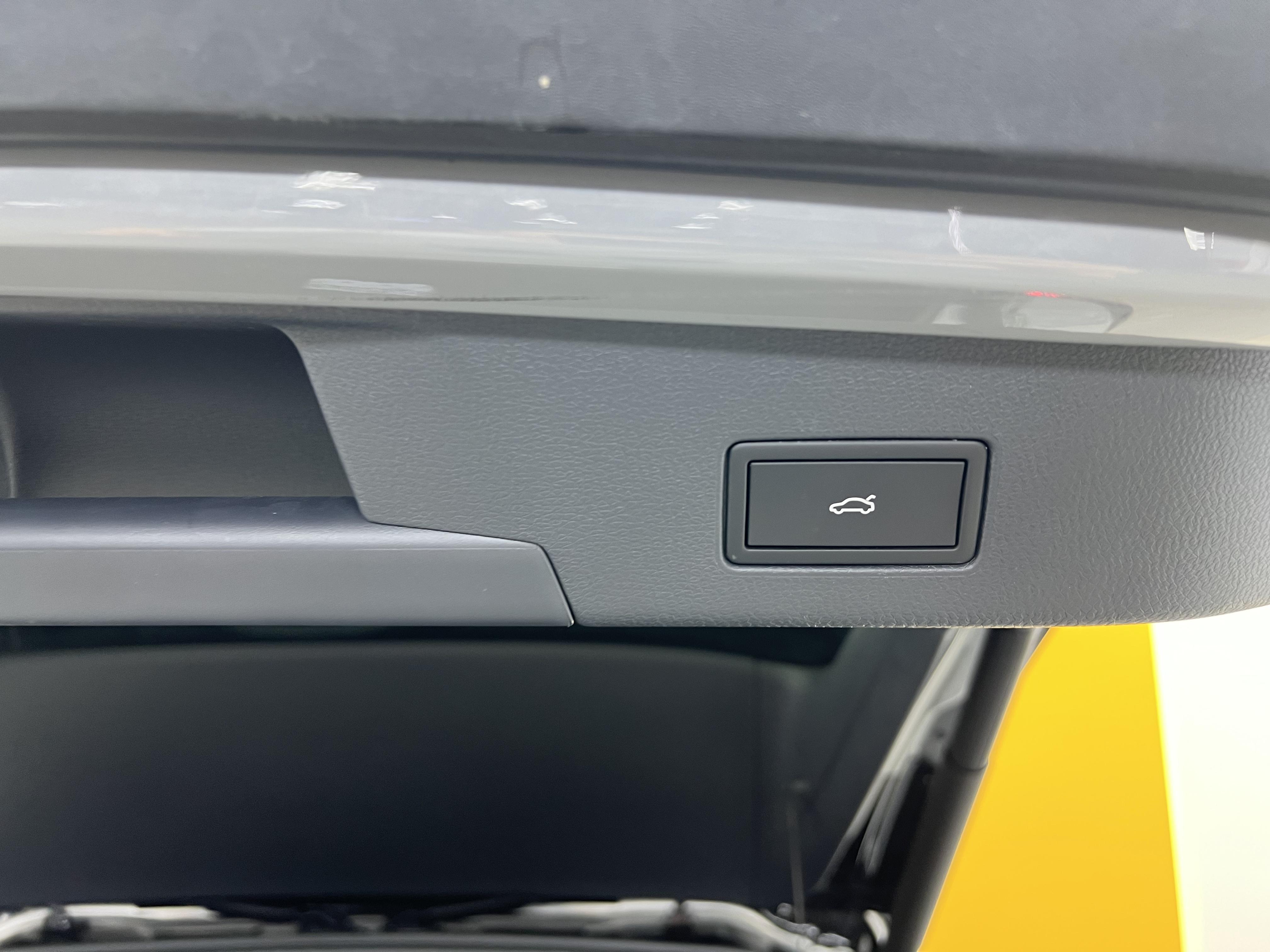 Volkswagen ID.4 2022 thumb 12