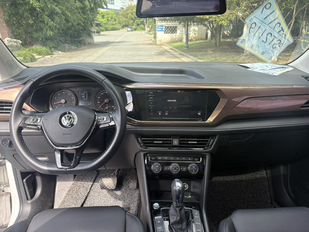 Volkswagen Tharu 2020 thumb 6