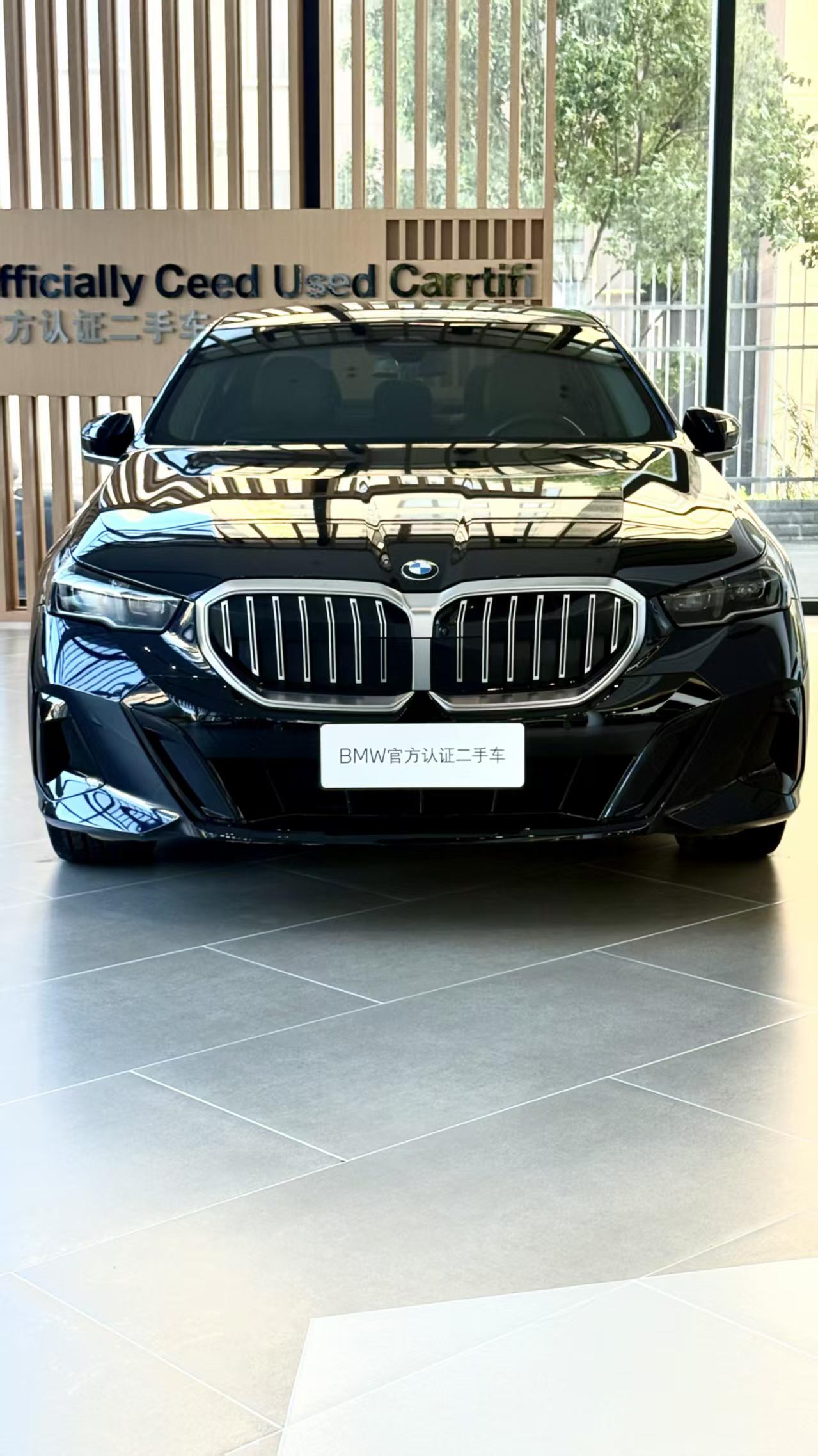BMW 5 серии 2024 thumb 3