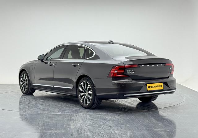 Volvo S90 2022 thumb 3