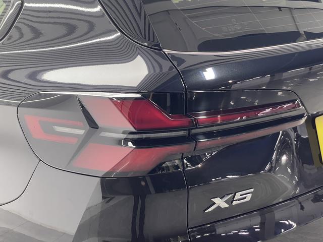 BMW X5 2023 thumb 11
