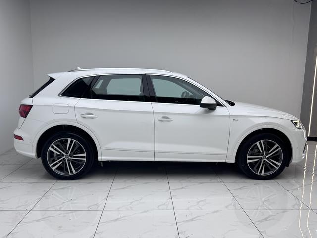 Audi Q5 2018 thumb 6