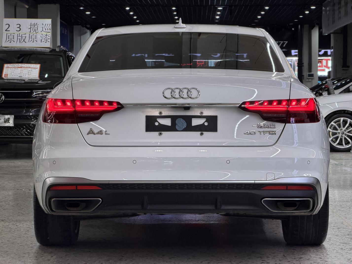 Audi A4 2023 thumb 2