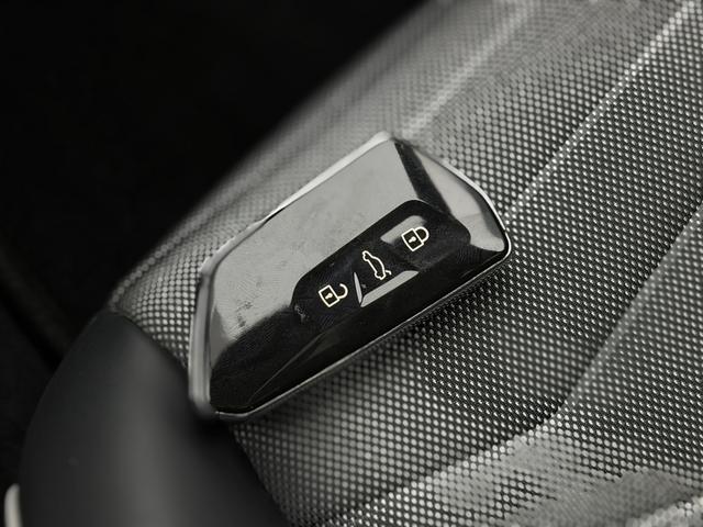 Volkswagen ID.3 2023 thumb 9