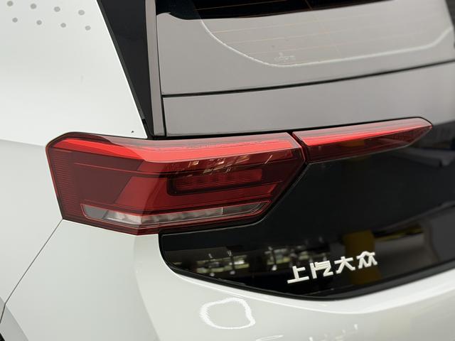 Volkswagen ID.3 2023 thumb 11